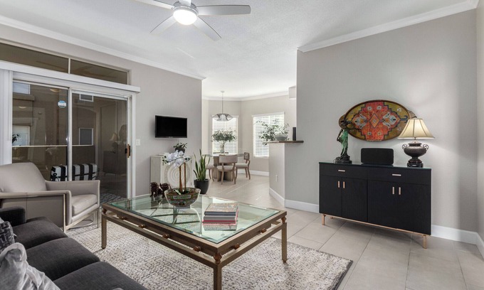 Paradise Valley Village Condo | Resort Lifestyle Scottsdale close to everything