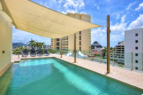 Cairns Central Business District Apartment | Resort-Style Cityview Getaway in Perfect Location