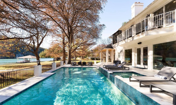 Austin House | Resort-Style Escape: Pool, Hot Tub, Dock, Kayaks & Sleeps 22