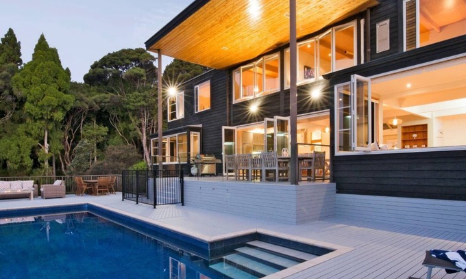 Paihia House | Resort-Style Paihia - with Heated Pool!