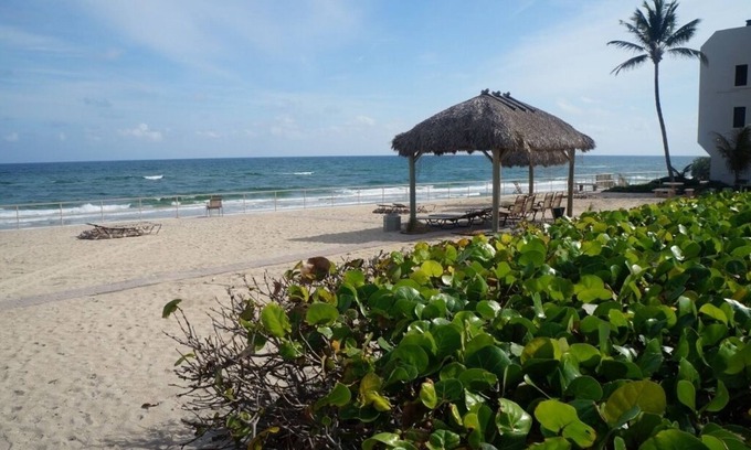 Hillsboro Beach Villa | Resort Villa, Private Oceanfront Beach, Heated Pool, IntraCoastal Gathering