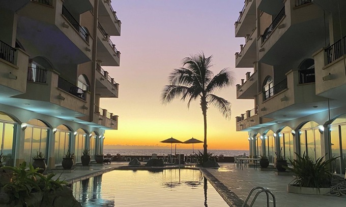 Marina Mazatlan Condo | Resorto Condominio frente al mar directamente en el océano - Vista marina