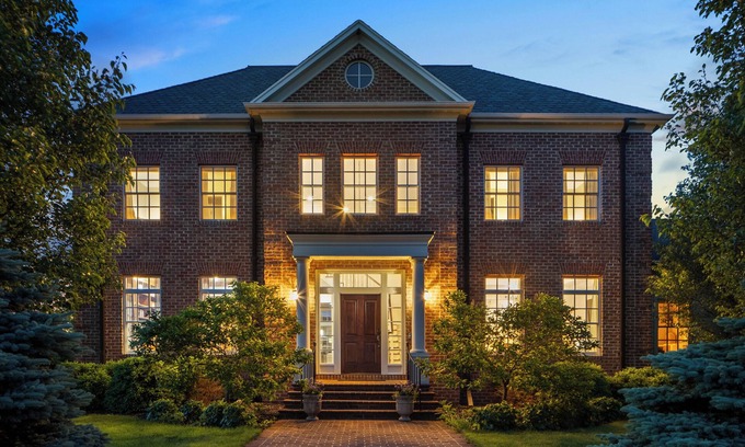 Newton House | Rest and Relax in Luxury on Lake Michigan! Beach, Gameroom, Theater, and Calm