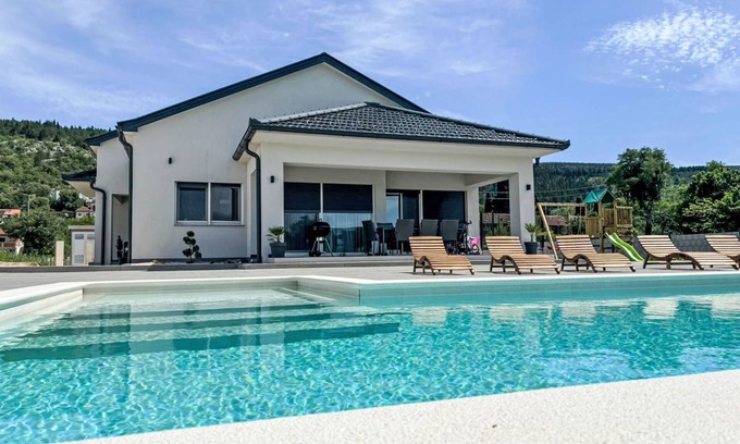 Donji Prolozac House | Rest for the soul by Interhome