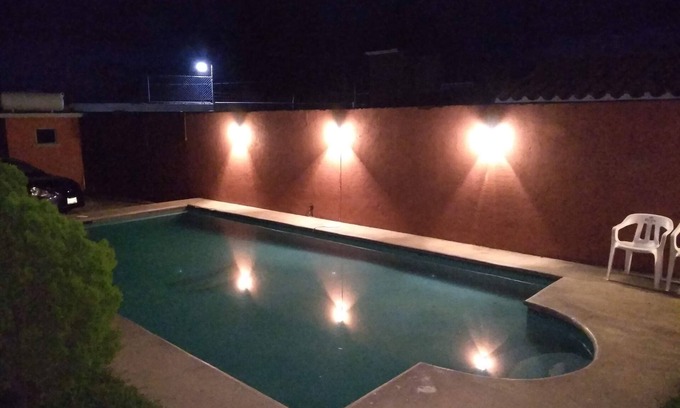 Cocoyoc House | Rest house with pool for you to enjoy with your favorite forgives.