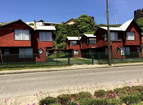Ancud Apartment | Restaurant, Cabañas y Hotel Polo Sur