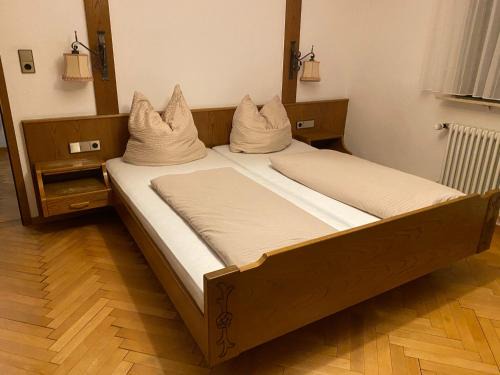 Salach Hotel | Restaurant Pizzeria & Fremdenzimmer Laquila zum Adler