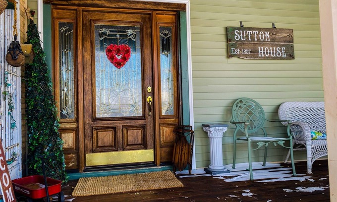 Edwardsburg House | Restored historic home near ND and Amish Country