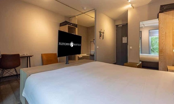 Coevorden Hotel | Restored Warehouse Room Close to WILDLANDS Adventure Zoo Emmen