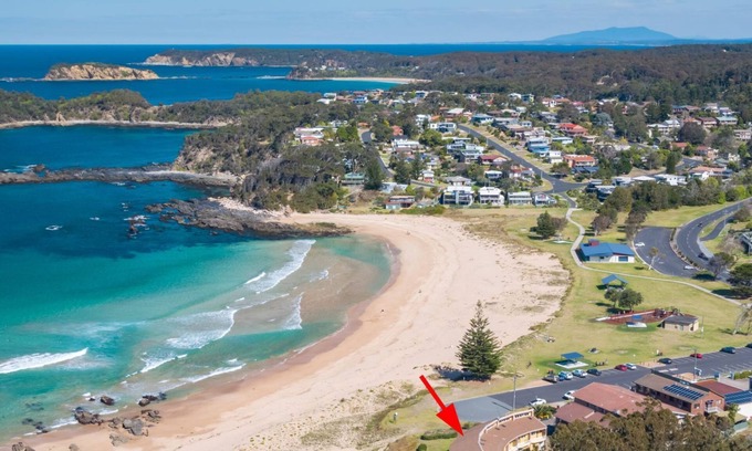 Malua Bay Apartment | Retreat Beside The Beach - Unit Four
