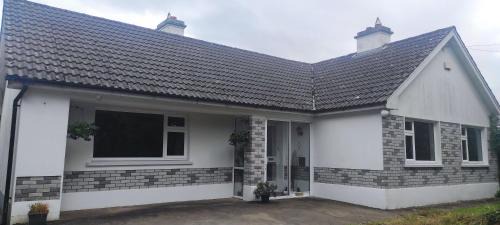 Listowel House | Retreat by the Feale