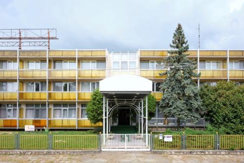 Vonyarcvashegy Hotel | Retro Lido - Vonyarcvashegy