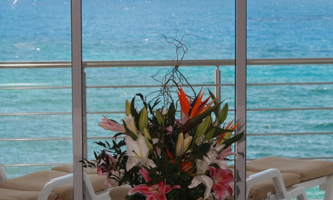 Point Blanche Condo | REVE DE LA MER. Ocean Front Modern Condo Facing St. Barth.