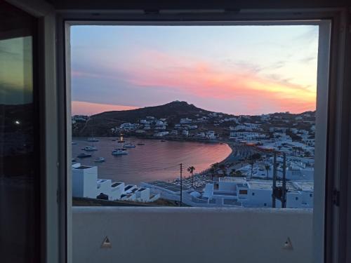 Ornos House | Revel Mykonos 4