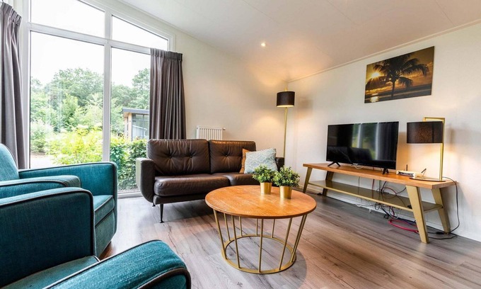 Aalst Ski Chalet | ✓ Rialto at Recreatiepark het Esmeer ✓ Holiday home for 5 persons ✓ Located in Aalst (Gelderland) ✓ Waterside holiday park ✓ Book directly through the park
