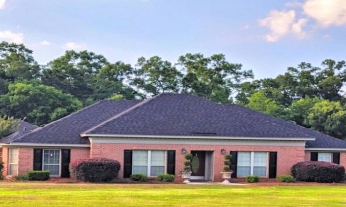 Montgomery House | Richland Promise: 3 bdrm/3 bthrm