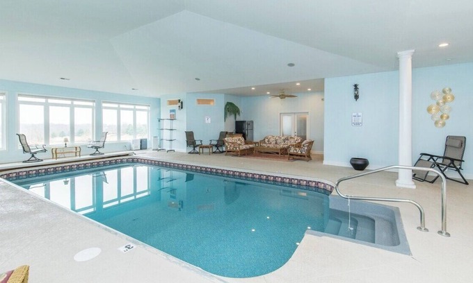 Georgetown House | Ridgeview's Oasis is truly a unique stay