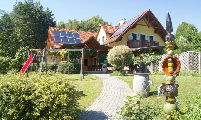Loipersdorf bei Fuerstenfeld Apartment | Riegler`s Weinhof