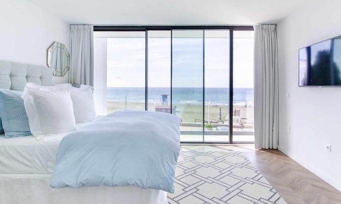 La Cala del Moral House | Rincon del Mar Watch Waves Roll in from the LavenderFringed Balcony