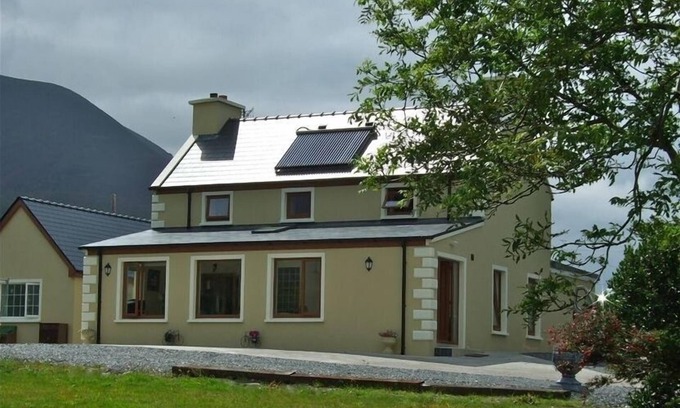 Kells House | Ring of Kerry Holiday Home with Mountain & Sea Views