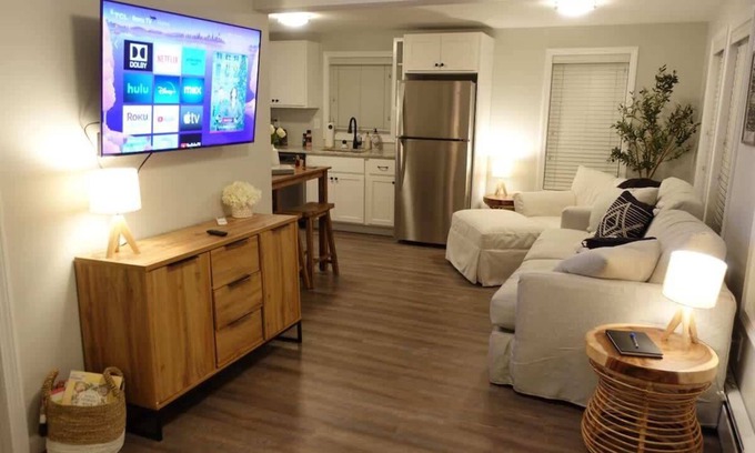 Seabrook Apartment | Riptide Retreat - Walk to Hampton & Seabrook Beach!