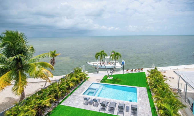 Geiger Key House | Ritaville | New! Waterfront Paradise with Private Pool