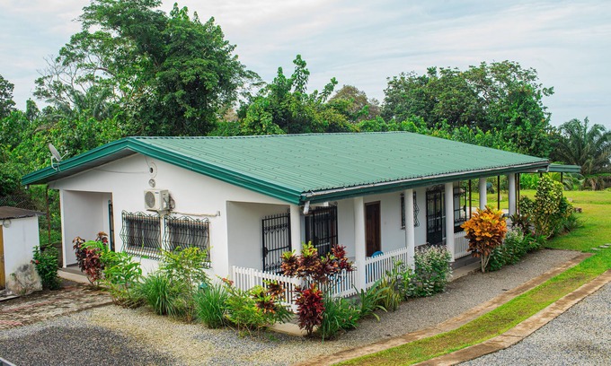 Kribi House | Riva house with sea view