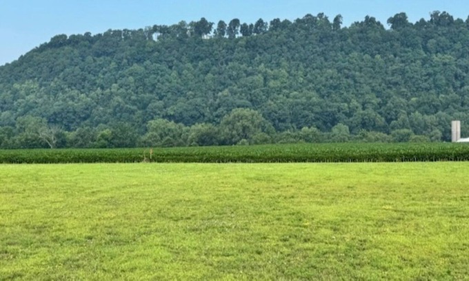 Harpers Ferry House | River Bluff Getaway- Entire Home/4BR, 3BA/Bluff Views, 2 Kitchens, 2 Laundry