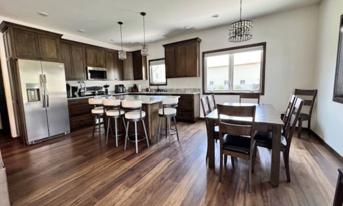 Harpers Ferry House | River Bluff Getaway – Main 1BR/1BA Modern Unit Near Mississippi River