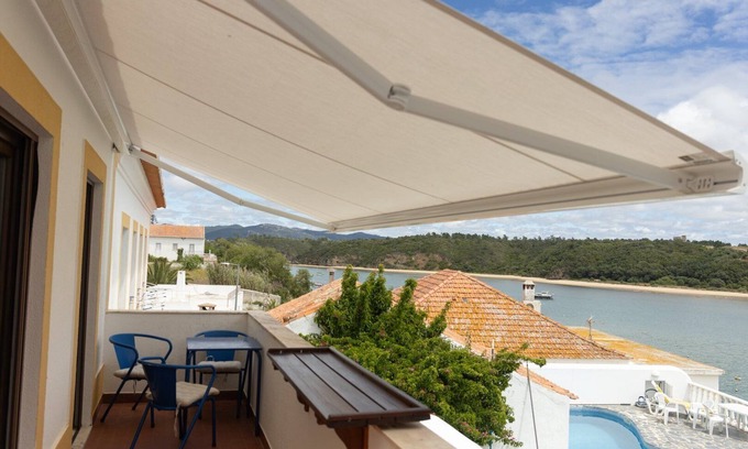 Vila Nova de Milfontes Apartment | River front Castle apartment