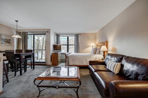 Historic District Apartment | River Mountain Lodge 208W by Ski Country Resorts