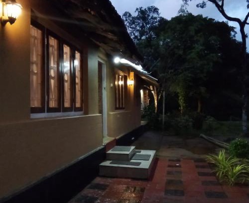 Vythiri House | River view cottage