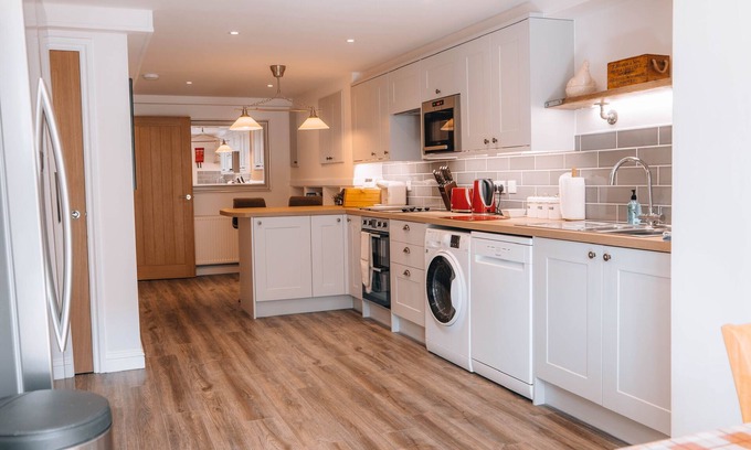 Ironbridge Cottage | Riverbank Cottage