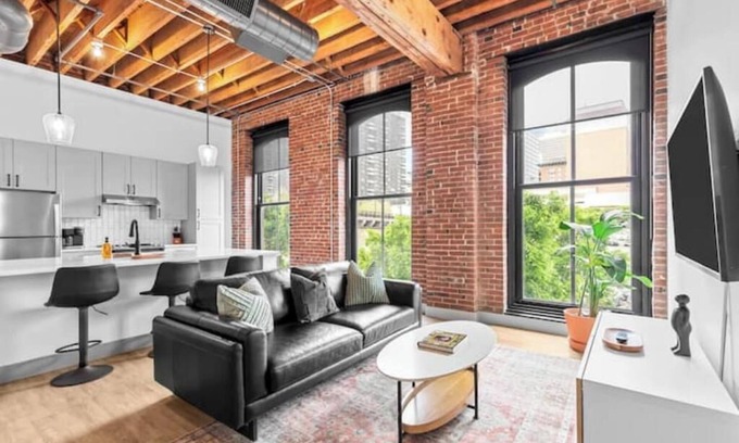 Downtown St. Louis Apartment | Riverfront Loft-Steps from Arch-Gated Parking