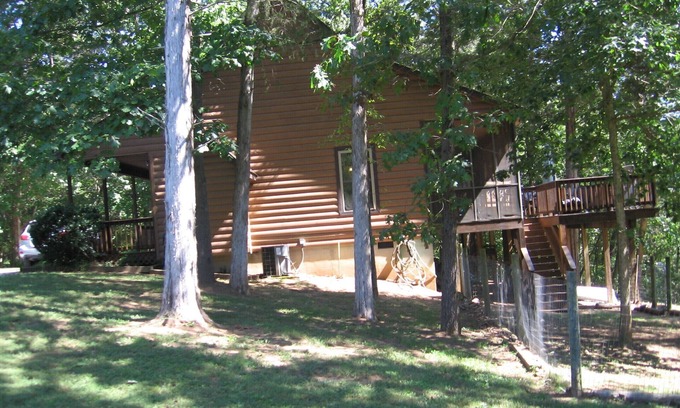 Luray Cabin | Riverfront, pet friendly ! Log cabin with 2 bedrooms and loft!