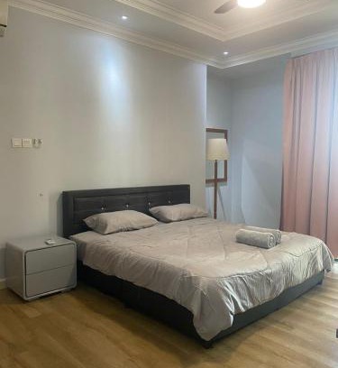 Kuching Apartment | Riverine Resort Emerald, 12A