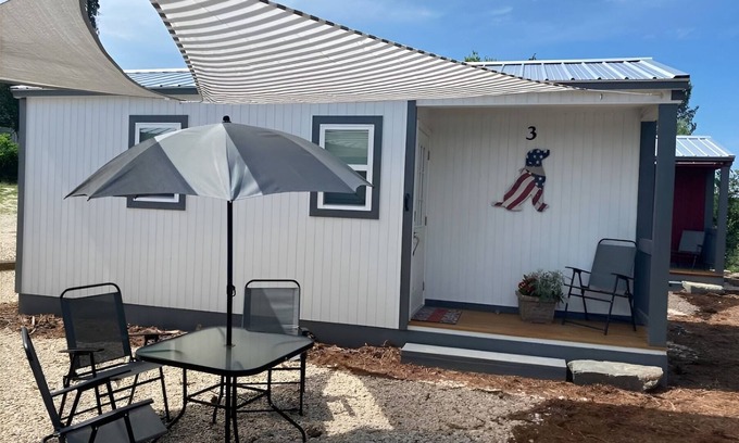 San Saba Cabin | Riverside Cabin in Bend, Tx. 5 Minutes From Colorado Bend State Park