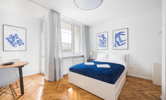 Powisle Apartment | Riverside Comfort Studio