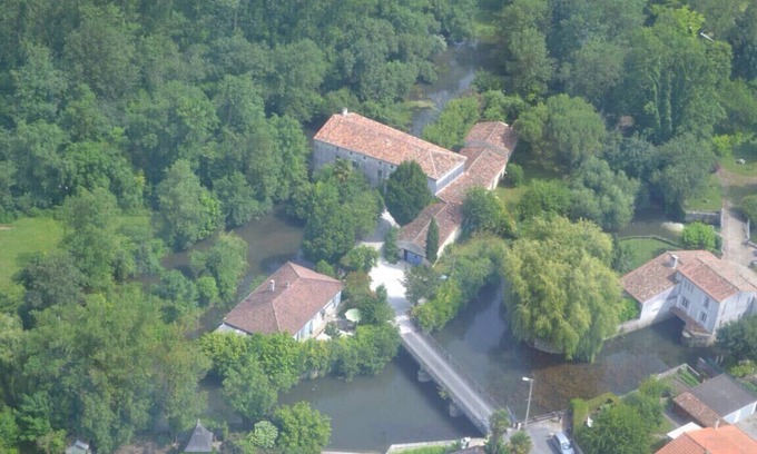 Pons Cottage | Riverside cottages & watermill in Pons with heated swim spa/pool.