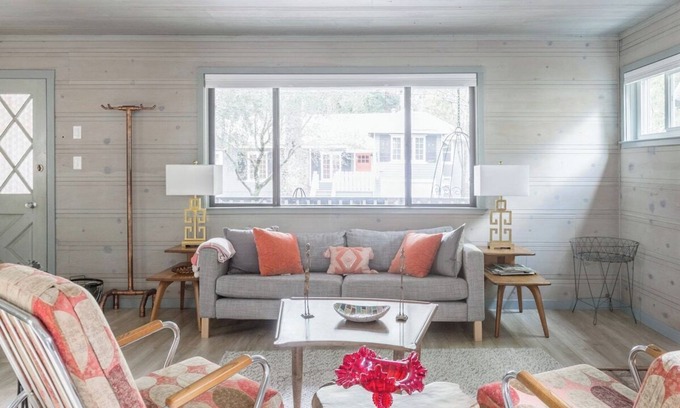 Guerneville House | Riverside Lodge House in Guerneville