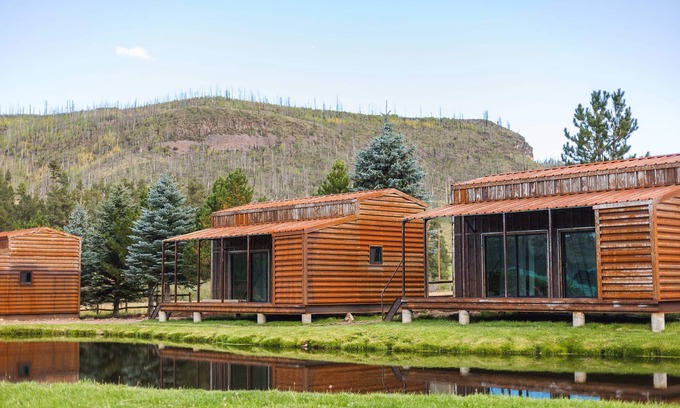 Springerville Cabin | Riverside Suite Casita 1