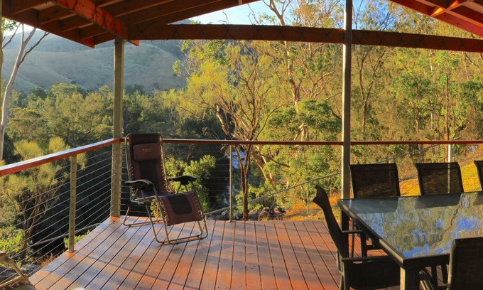 Bindera House | Riverview Cottage: serene views over the Barrington River