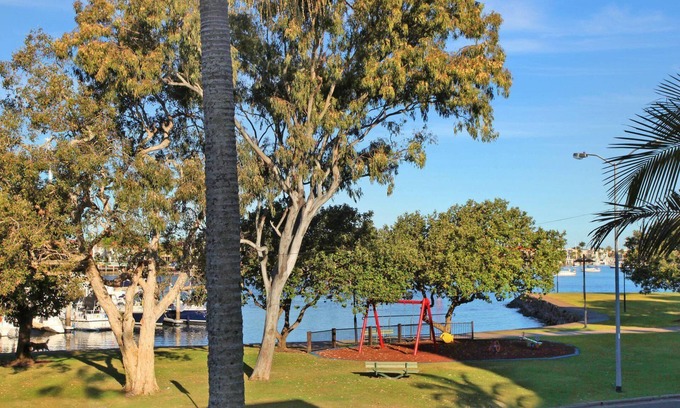 Mooloolaba Apartment | Riverview II 3 - Two Bedroom Unit Opposite Mooloolaba Marina