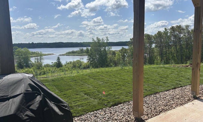 Duluth House | RiverWest Kayak View -Brand New- Dog Friendly-Sauna-20% off Bike Rentals