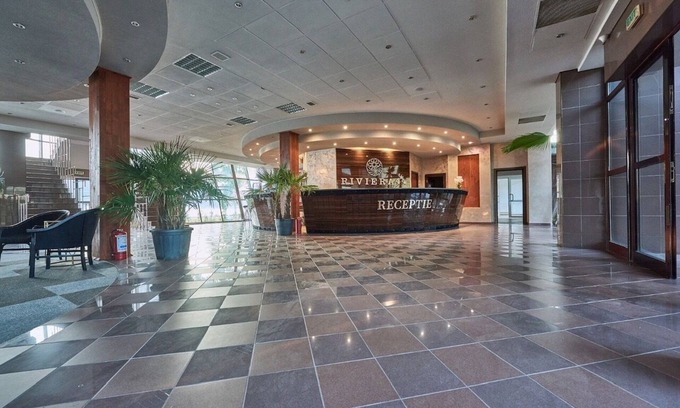 Drobeta-Turnu Severin Hotel | Riviera by Queens