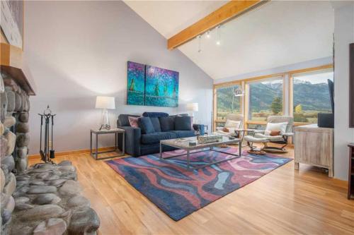 Moose Wilson Road Villa | RMR: Greyling 4511 Condo in The AspensWilsonWY