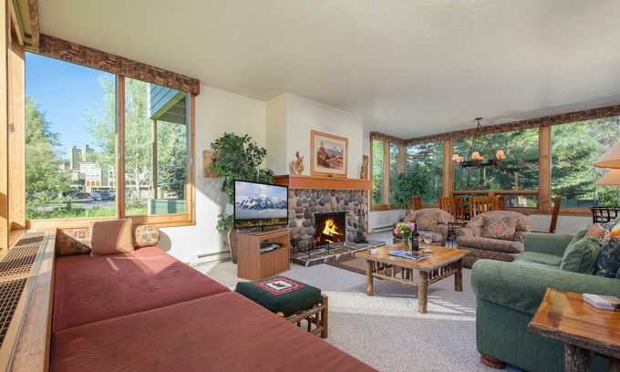 Moose Wilson Road Condo | RMR: Lupine 1914 Condo in The Aspens/Wilson,WY