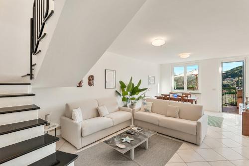 Pugliola Apartment | RoadToTheSeaLerici Private parking terrace