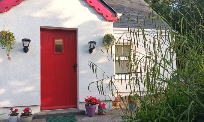 Caragh Lake Cottage | Robins Rest Country Cottage, Caragh Lake, Killorglin, Ring of Kerry Ireland