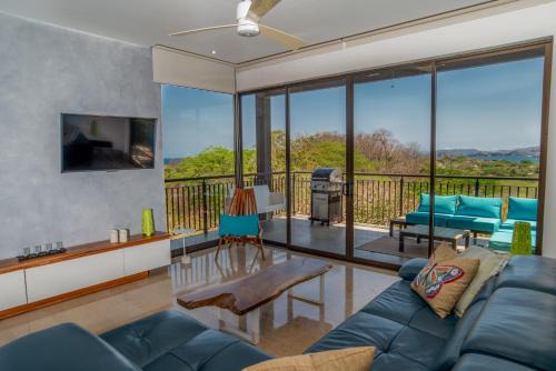 Playa Conchal Apartment | Roble Sabana 305 Luxury Condo - Reserva Conchal